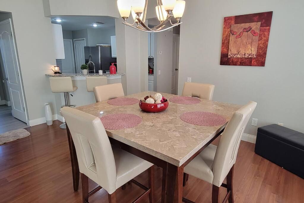 Our Sunset Getaway Apartment Riverview  Bagian luar foto